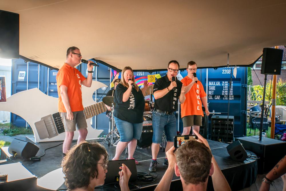 Post festival afbeelding 44